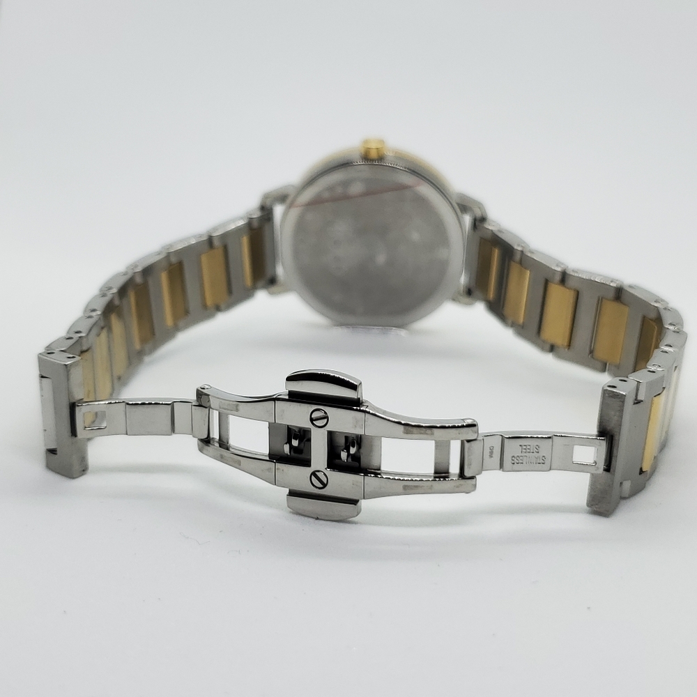 **SOLD** Movado BOLD Evolution Quartz Silver Dial Ladies Watch  - Picture 12 of 15
